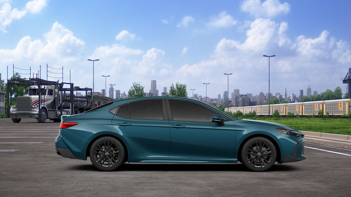 New 2026 Toyota Camry SE FWD image 12