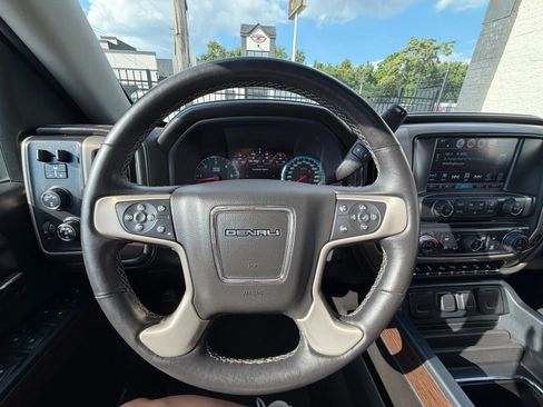 Used 2017 GMC Sierra 1500 Denali w/ Denali Ultimate Package AWD/4WD image 23