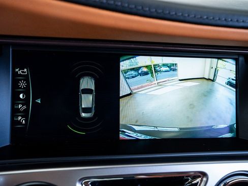 Used 2018 Rolls-Royce Wraith image 48