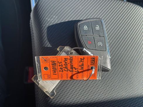 Used 2025 Chevrolet Equinox LT image 31