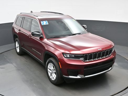 Used 2023 Jeep Grand Cherokee L Laredo image 39