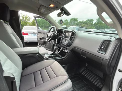 Used 2018 Chevrolet Colorado W/T RWD image 31