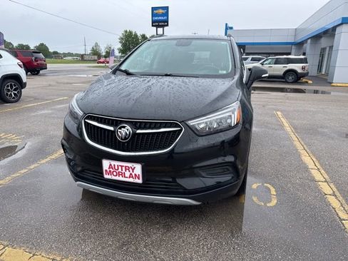 Used 2018 Buick Encore Preferred image 3