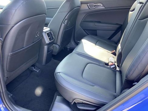 New 2026 Kia Sportage EX FWD image 8