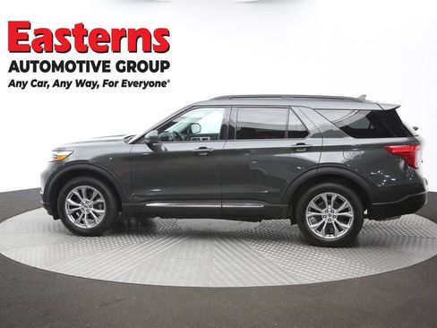 Used 2022 Ford Explorer XLT w/ Equipment Group 202A AWD/4WD image 64