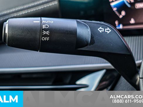 Certified 2025 Nissan Murano SV image 29