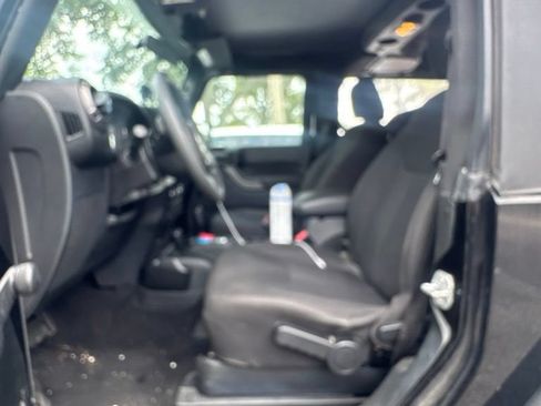 Used 2017 Jeep Wrangler Sport AWD/4WD image 6