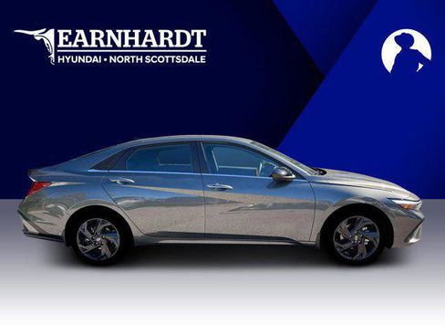 New 2026 Hyundai Elantra SEL Sport Premium image 9