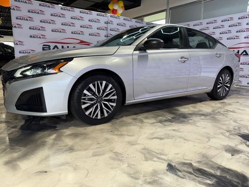 Used 2024 Nissan Altima 2.5 SV image 41