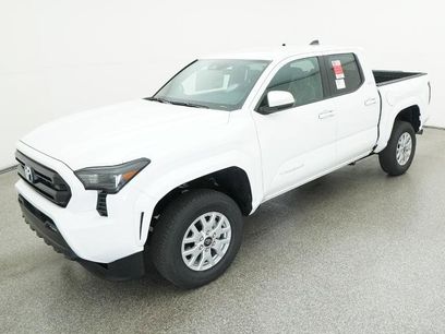 New 2025 Toyota Tacoma SR5