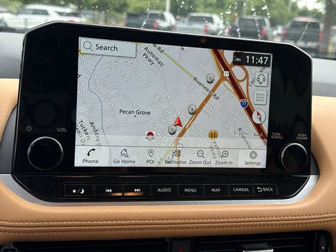 Used 2023 Nissan Rogue Platinum FWD image 18
