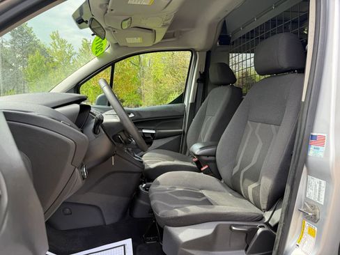 Used 2017 Ford Transit Connect XLT FWD image 10