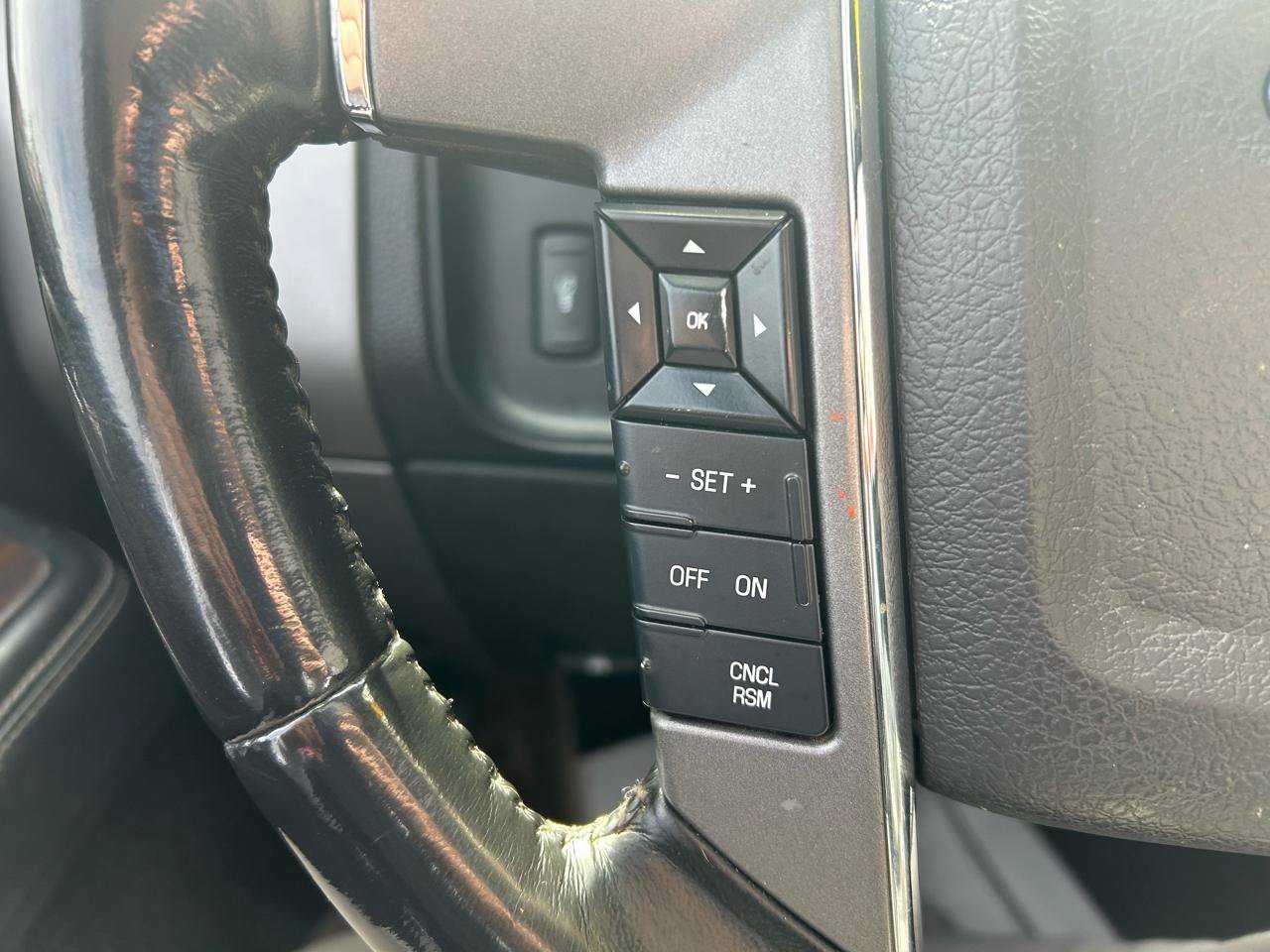 Used 2017 Ford Expedition EL Platinum AWD/4WD image 21
