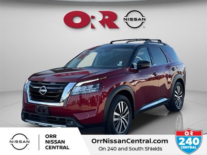 Used 2022 Nissan Pathfinder Platinum w/ Cargo Package