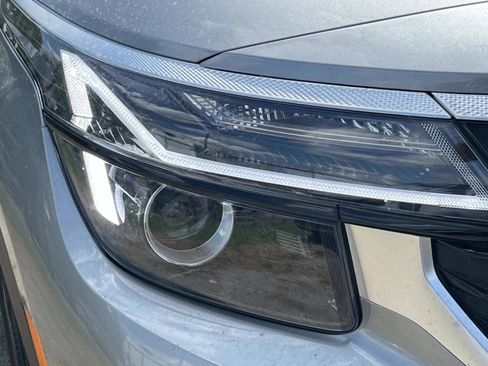 New 2026 Kia Seltos S FWD image 31