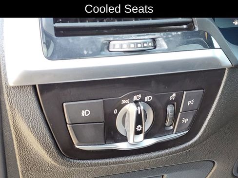 Used 2021 BMW X3 xDrive30i w/ Premium Package image 10