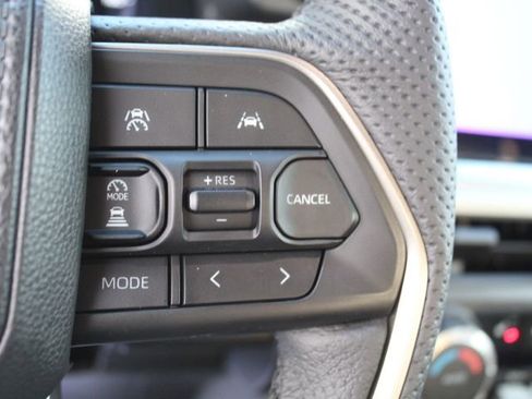 Used 2025 Toyota Tacoma TRD Off-Road w/ TRD Off Road Upgrade Package image 19