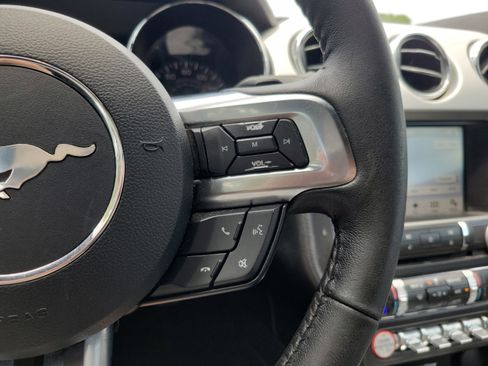 Used 2017 Ford Mustang Premium RWD image 20