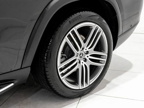Used 2024 Mercedes-Benz GLS 450 4MATIC image 57
