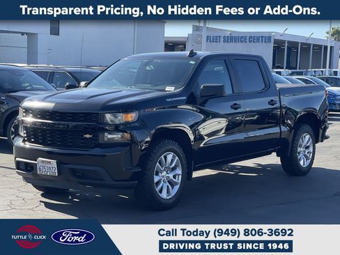 Used 2020 Chevrolet Silverado 1500 Custom w/ Custom Value Package RWD image 3