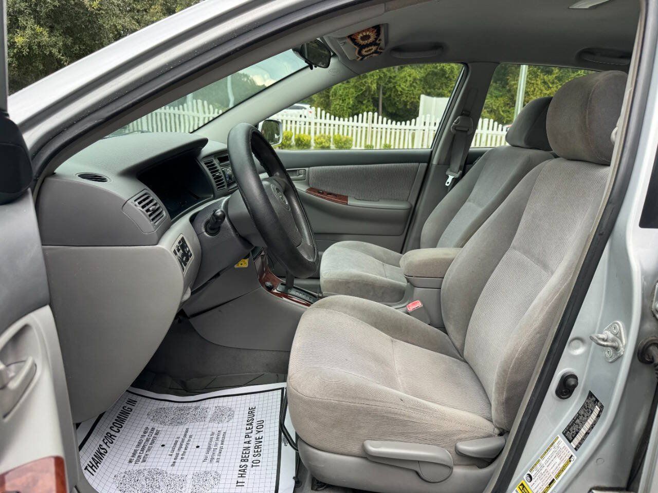 Used 2005 Toyota Corolla LE FWD image 10