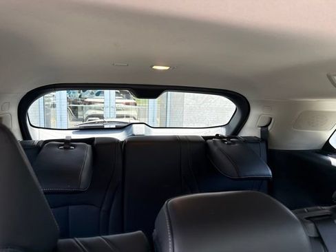 Certified 2025 INFINITI QX60 Luxe w/ Vision Package AWD/4WD image 12