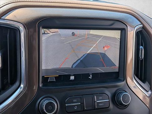 Used 2019 Chevrolet Silverado 1500 High Country AWD/4WD image 11