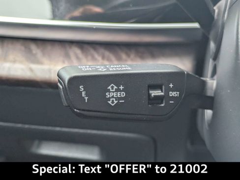 Used 2019 Audi Q8 Prestige w/ Luxury Package AWD/4WD image 33