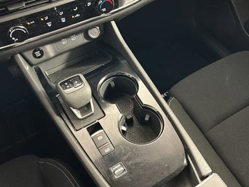 Certified 2025 Nissan Rogue S FWD image 13