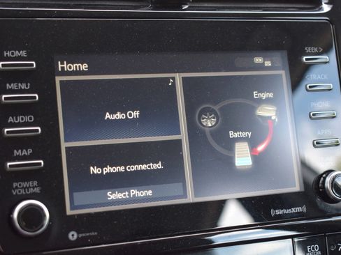 Used 2021 Toyota Prius LE AWD/4WD image 18