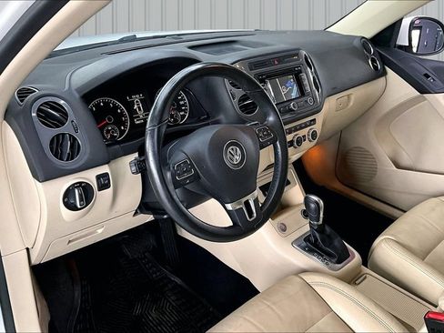 Used 2013 Volkswagen Tiguan SEL AWD/4WD image 15