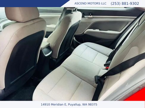 Used 2020 Hyundai Elantra SEL image 10