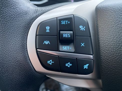 Certified 2023 Ford Explorer XLT w/ Equipment Group 202A image 16