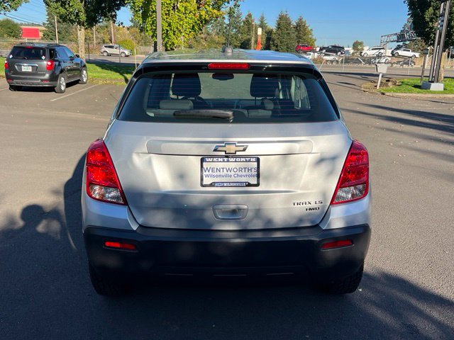 Used 2016 Chevrolet Trax LS AWD/4WD image 8
