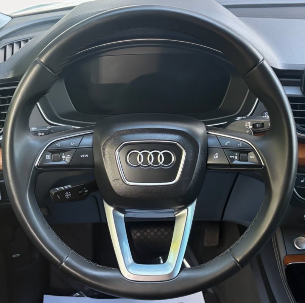 Used 2023 Audi Q5 2.0T Premium Plus w/ Premium Plus Package AWD/4WD image 17