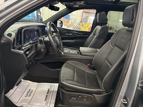 Used 2023 Cadillac Escalade ESV Sport w/ Touring Package AWD/4WD image 11