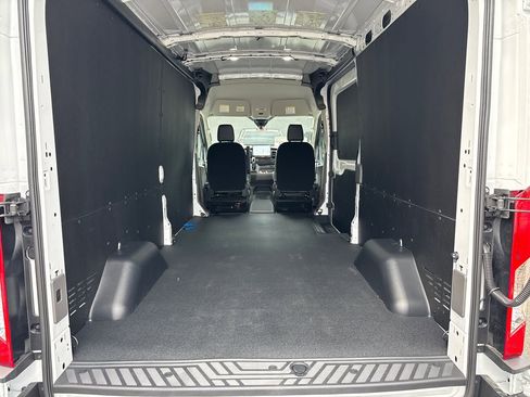 New 2026 Ford Transit 250 148 Medium Roof w/ Load Area Protection Package image 45