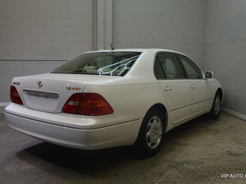 Used 2001 Lexus LS 430 RWD image 5