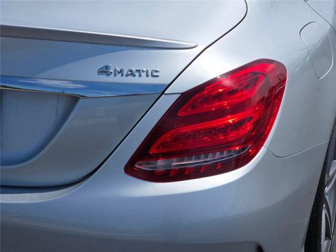 Used 2016 Mercedes-Benz C 300 4MATIC Sedan image 12
