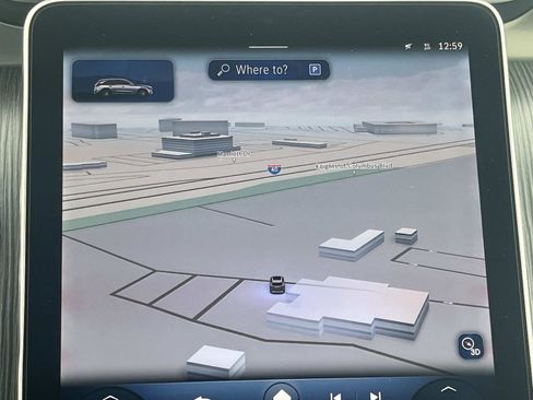 Used 2025 Mercedes-Benz GLC 300 image 26