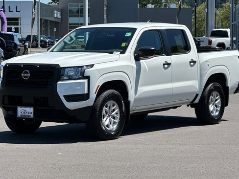 Used 2025 Nissan Frontier S w/ S Utility Package AWD/4WD image 8