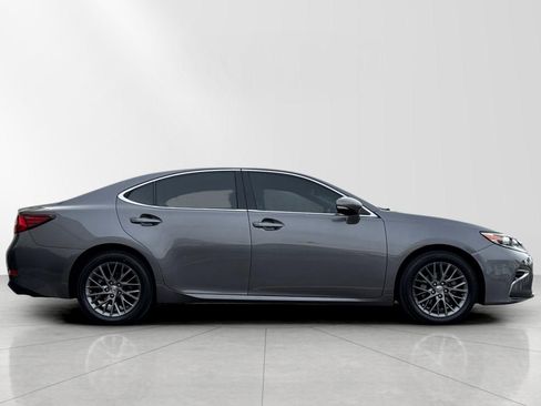 Used 2018 Lexus ES 350 w/ Navigation System Package image 2