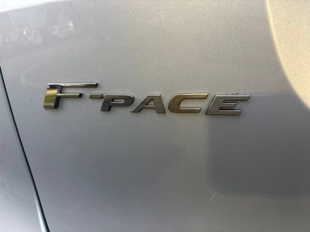 Used 2021 Jaguar F-PACE AWD/4WD image 7