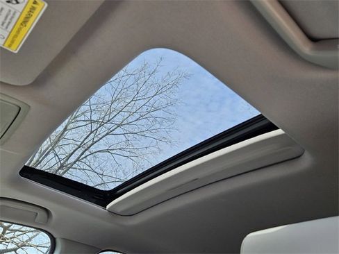 Used 2018 Honda CR-V EX-L image 17