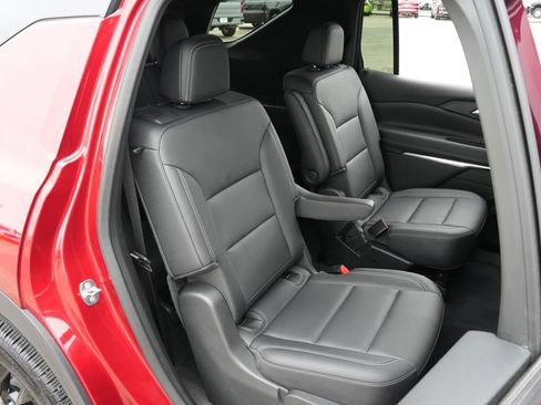 Used 2025 Chevrolet Traverse LT w/ Midnight/Sport Edition FWD image 22