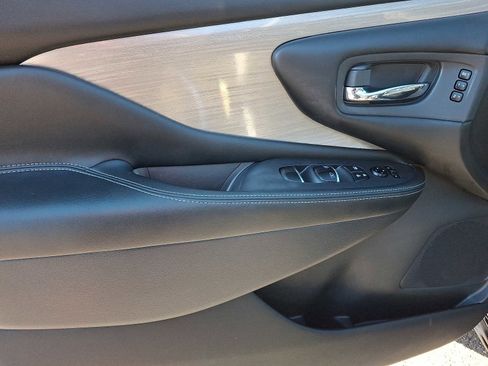 Used 2018 Nissan Murano Platinum w/ Cargo Package image 9