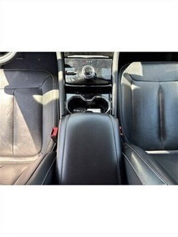 Used 2023 Jeep Grand Cherokee Limited AWD/4WD image 17