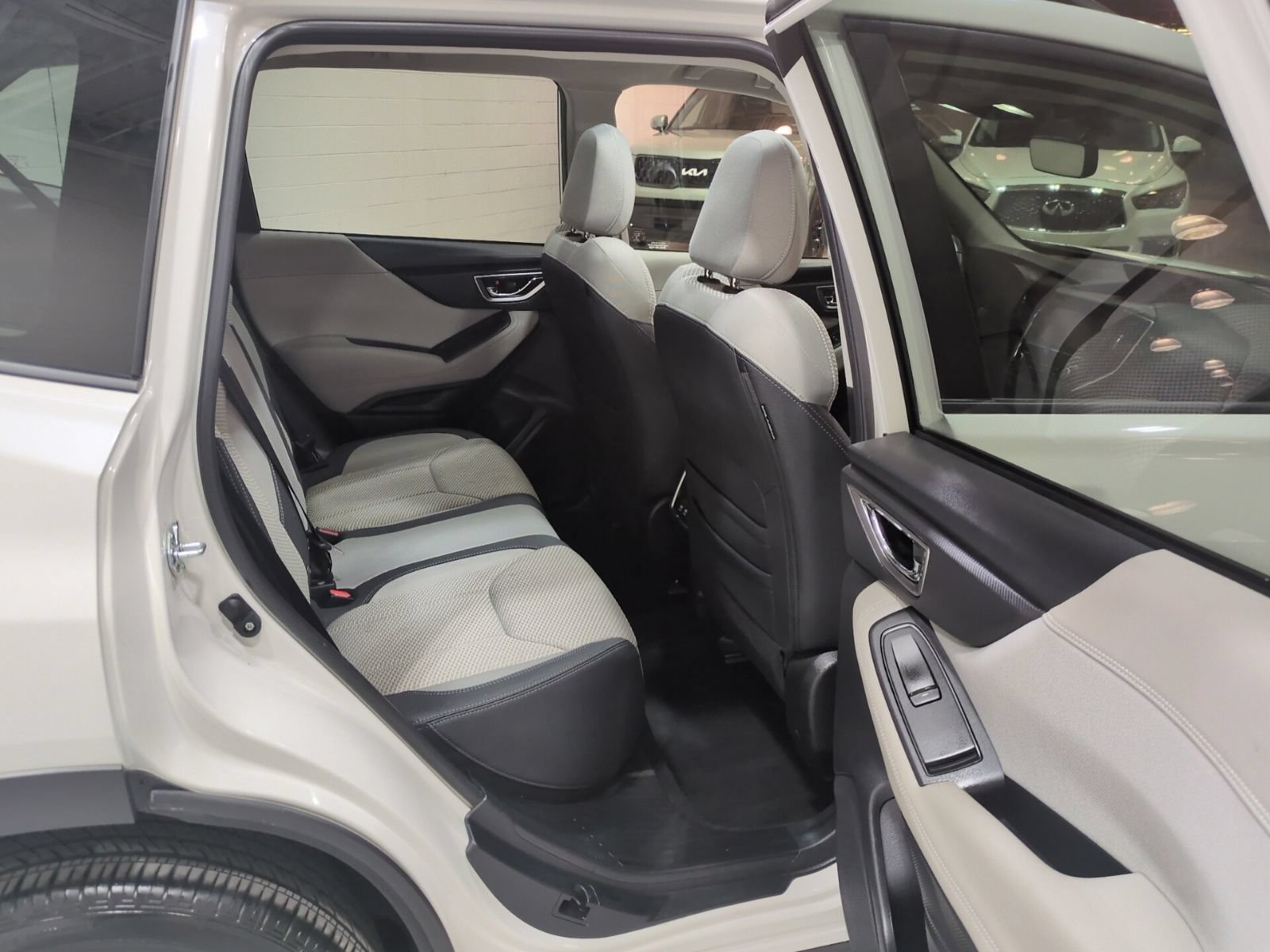 Certified 2024 Subaru Forester Premium AWD/4WD image 11
