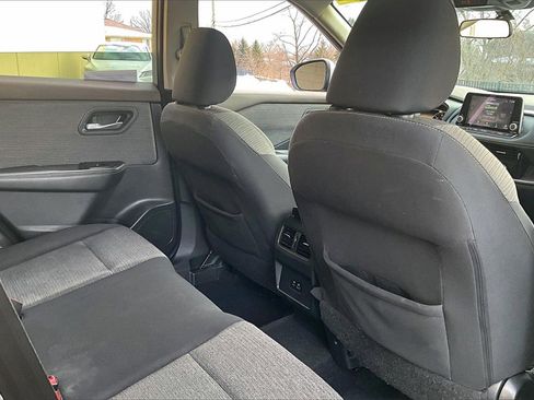 Used 2021 Nissan Rogue SV image 28