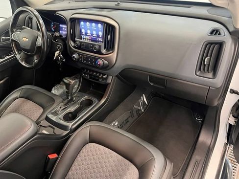Used 2019 Chevrolet Colorado Z71 AWD/4WD image 11